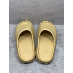 GT Batch Yeezy Slide Desert Sand