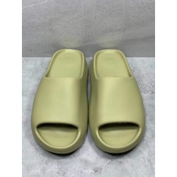 GT Batch Yeezy Slide Resin