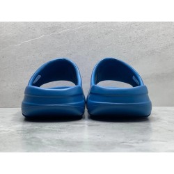 GT Batch Yeezy Slide Blue