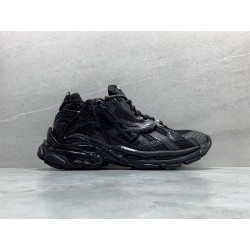 GT Balenciaga Runner Black