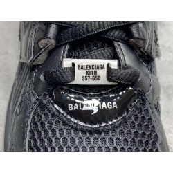 GT Balenciaga Runner Black