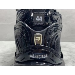 GT Balenciaga Runner Black