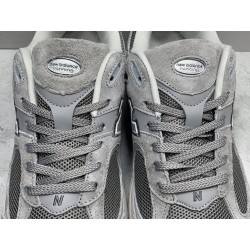 GT New Balance 2002R Marblehead Light Aluminum