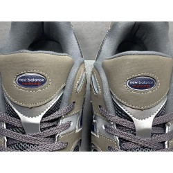 GT New Balance 2002R Light Grey