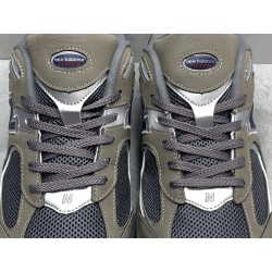 GT New Balance 2002R Light Grey