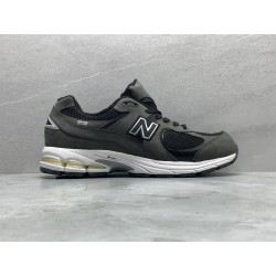 GT New Balance 2002R Dark Grey