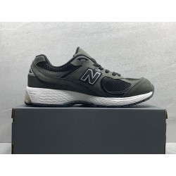 GT New Balance 2002R Dark Grey