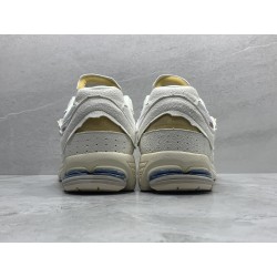 GT New Balance 2002R Protection Pack Sea Salt