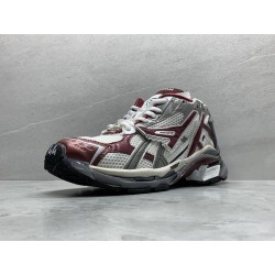 GT Balenciaga Runner Burgundy