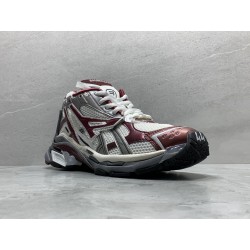 GT Balenciaga Runner Burgundy