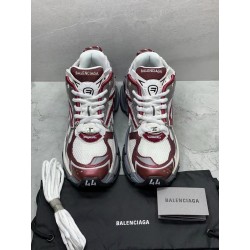 GT Balenciaga Runner Burgundy