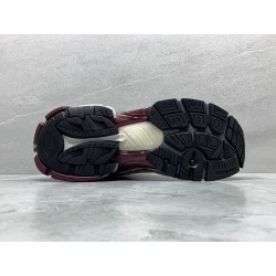 GT Balenciaga Runner Burgundy