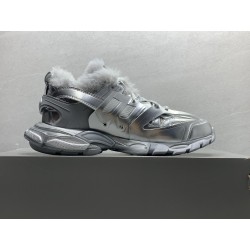 GT Balenciaga FLUFFY TRACK Fur Silver