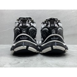 GT Balenciaga Runner White Black