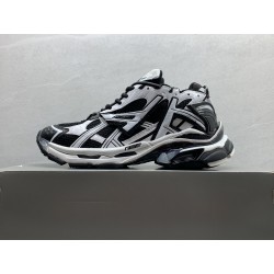 GT Balenciaga Runner White Black