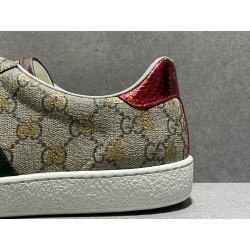 GT Gucci Ace GG Supreme With Bees Sneaker