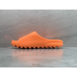 GT Yeezy Slide Enflame Orange