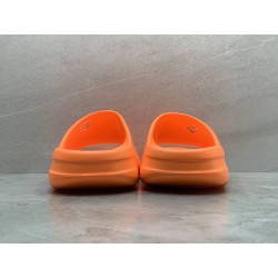 GT Yeezy Slide Enflame Orange