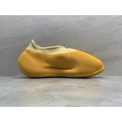 GT Yeezy Yeezy Knit RNR Runner Sulfur