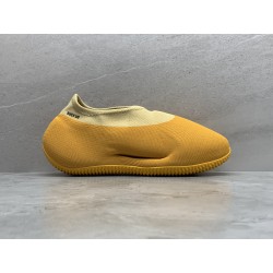 GT Yeezy Yeezy Knit RNR Runner Sulfur