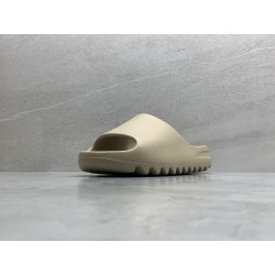 GT Yeezy Slide Pure