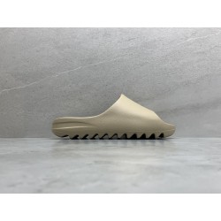 GT Yeezy Slide Pure