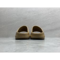 GT Yeezy Slide Ochre