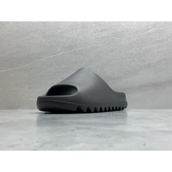 GT Yeezy Slide Onyx