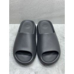 GT Yeezy Slide Onyx