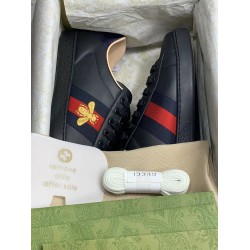 GT Gucci Ace Black Leather Embroidered Bee