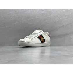 GT Gucci Ace White Leather Embroidered Bee