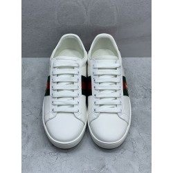 GT Gucci Ace White Leather Embroidered Bee