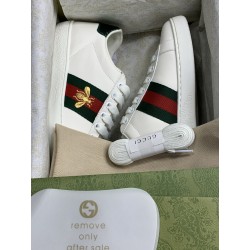 GT Gucci Ace White Leather Embroidered Bee