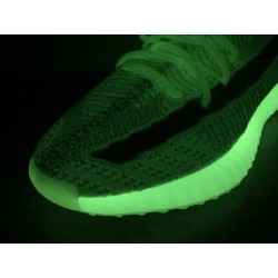 GT Batch Yeezy Boost 350 V2 Glow