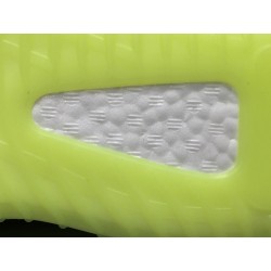 GT Batch Yeezy Boost 350 V2 Glow