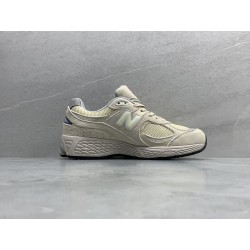 GT New Balance 2002R Bone Light Aluminum