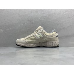 GT New Balance 2002R Bone Light Aluminum