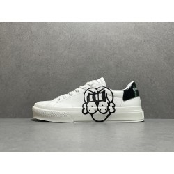 GT Givenchy Chito City Sport Dog Sneakers