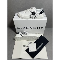 GT Givenchy Chito City Sport Dog Sneakers