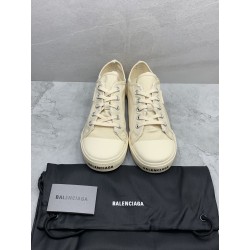 GT Balenciaga Paris Low Top White Destroyed Cotton 687754W3RC49091 