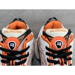 GT Balenciaga Runner White Orange Black 677403W3RB79051