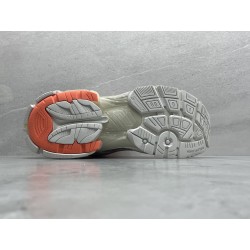 GT Balenciaga Runner White Orange 677403W3RBM9770