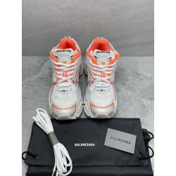 GT Balenciaga Runner White Orange 677403W3RBM9770