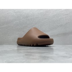 GT Yeezy Slide Flax FZ5896