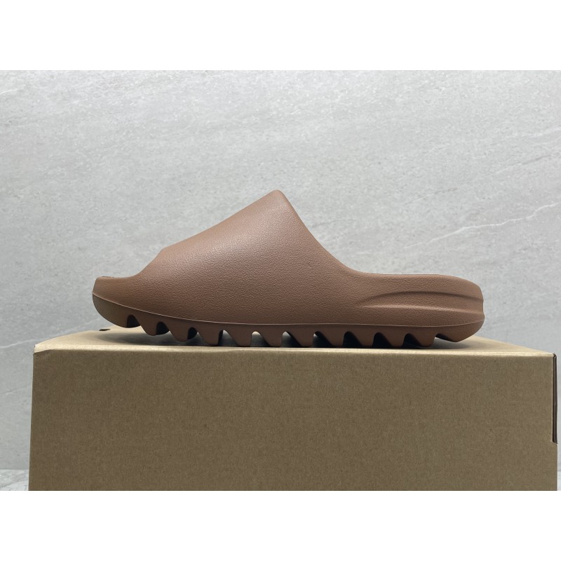 GT Yeezy Slide Flax FZ5896