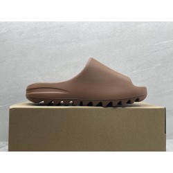 GT Yeezy Slide Flax FZ5896