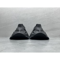 GT Balenciaga HD Molded EVA Low-Top Sneakers 0400017368166
