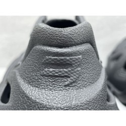 GT Balenciaga HD Molded EVA Low-Top Sneakers 0400017368166