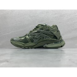 GT Balenciaga Runner Dark Green 677403W3RB13031