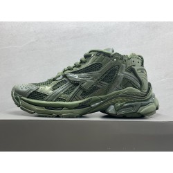 GT Balenciaga Runner Dark Green 677403W3RB13031